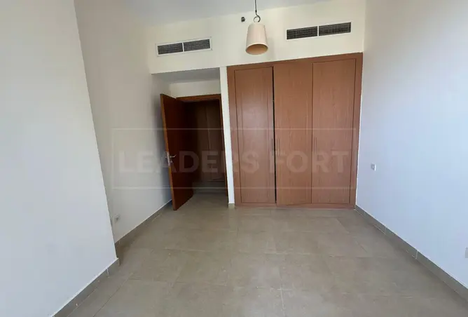 121106388 - Property Image 3