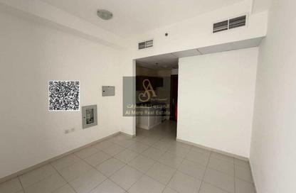 Apartment - Studio - 1 for rent in Smart Tower 1 - Al Amerah - Ajman