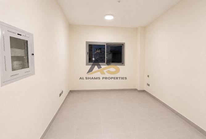 128363600 - Property Image 2