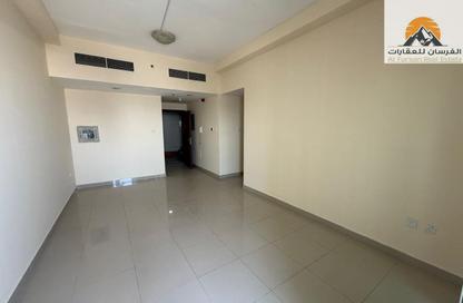 Apartment - 2 - 2 for rent in Tower C1 - Ajman Pearl Towers - Ajman Downtown - Ajman
