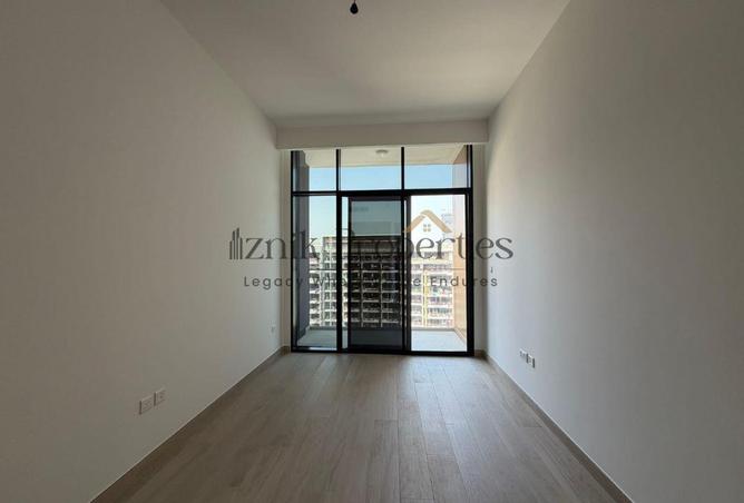 111864390 - Property Image 2