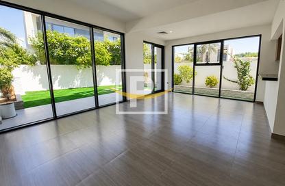 Townhouse - 4 - 3 for rent in Topanga - The Park Villas - Damac Hills - Dubai