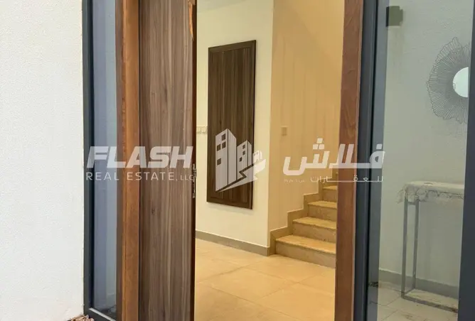 151907603 - Property Image 3