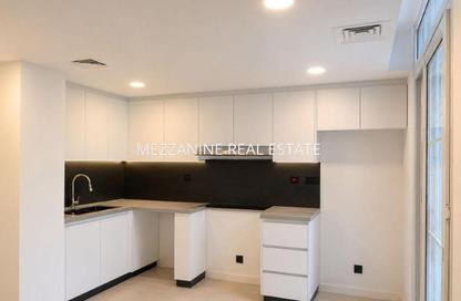 Villa - 2 Bedrooms - 3 Bathrooms for rent in Springs 3 - The Springs - Dubai