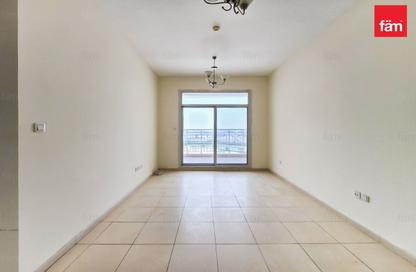 Apartment - 1 Bedroom - 1 Bathroom for sale in Mazaya 9 - Queue Point - Liwan - Dubai