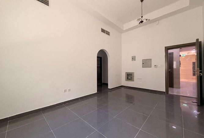 78201803 - Property Image 2