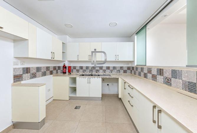Modern Layout | 2 Bedroom+Maid | Spacious Living photo 3