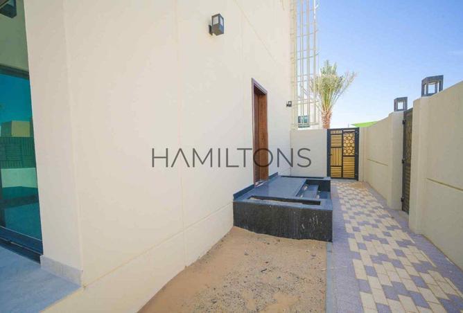 72737319 - Property Image 2