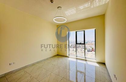 Apartment - 2 Bedrooms - 3 Bathrooms for rent in Titanium Tower - Al Karama - Dubai