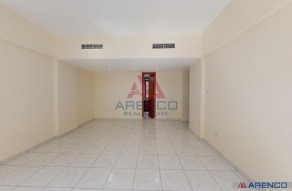 Apartment - 4 Bedrooms - 5 Bathrooms for rent in Golden Sands 4 - Al Mankhool - Bur Dubai - Dubai