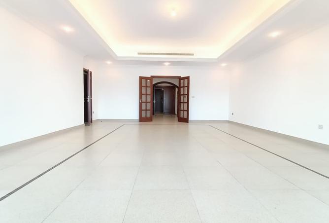128385759 - Property Image 2