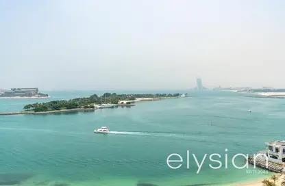 Apartment - 3 Bedrooms - 4 Bathrooms for rent in Al Basri - Shoreline Apartments - Palm Jumeirah - Dubai