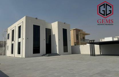 Villa - 4 - 5 for rent in Al Aweer 1 - Al Aweer - Dubai