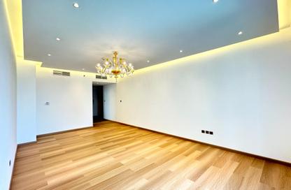 Apartment - 1 Bedroom - 2 Bathrooms for sale in Sulafa Tower - Dubai Marina - Dubai