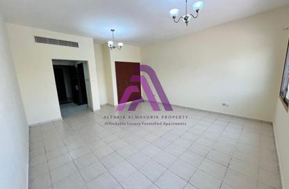 Apartment - Studio - 1 Bathroom for rent in Building S01 - Spain Cluster - International City - Dubai