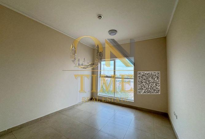 76989871 - Property Image 3