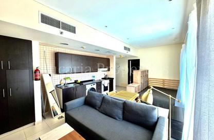 Apartment - Studio - 1 Bathroom for rent in The Royal Oceanic - Dubai Marina - Dubai