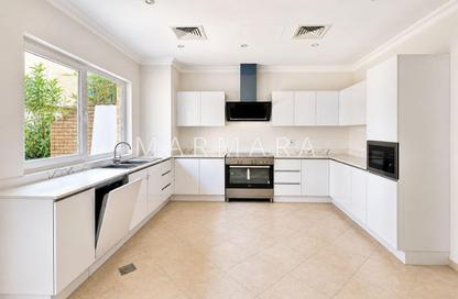 Villa - 4 Bedrooms - 4 Bathrooms for rent in Jumeirah 3 Villas - Jumeirah 3 - Jumeirah - Dubai