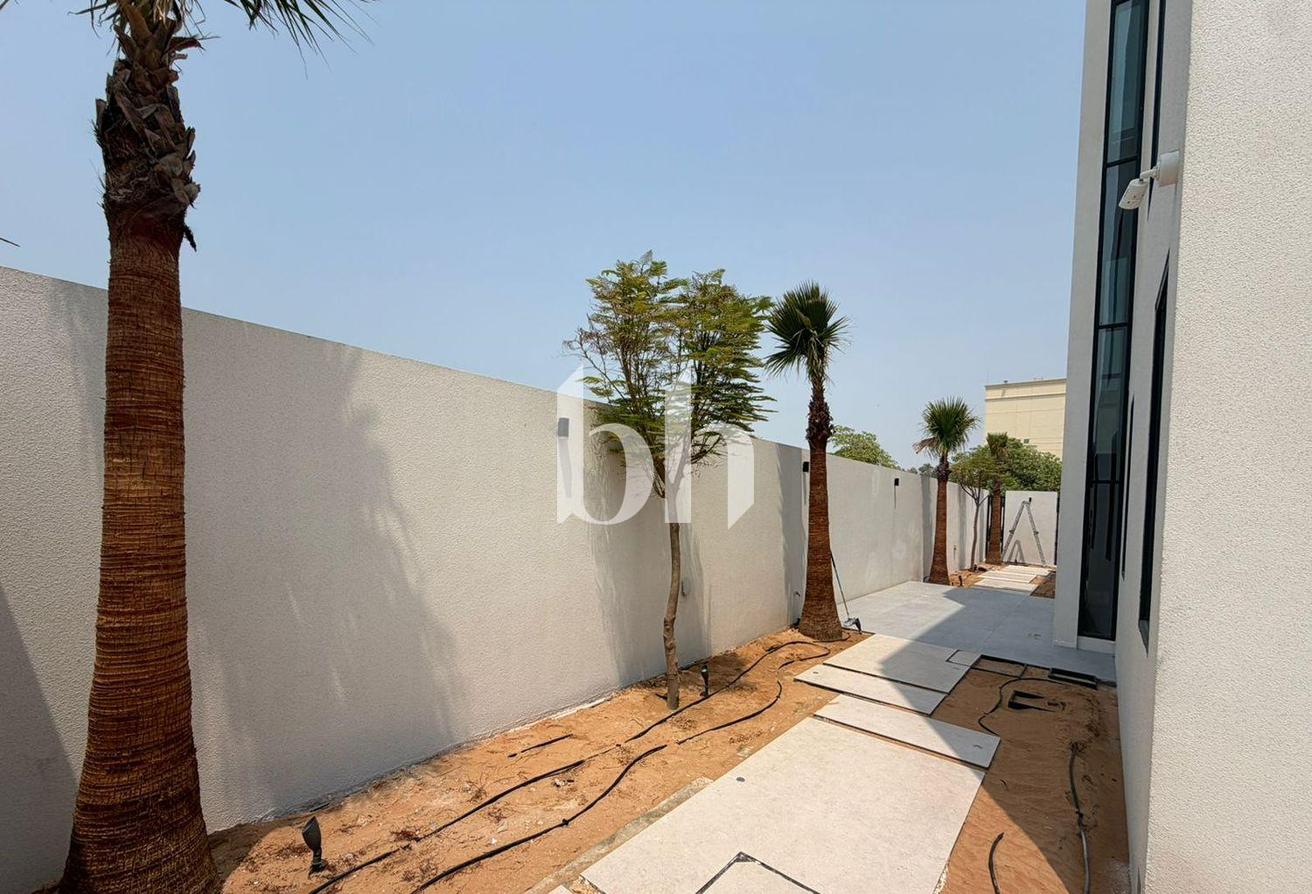 Modern | Brand New | Pool | BBQ | Amazing Roof Top photo 20