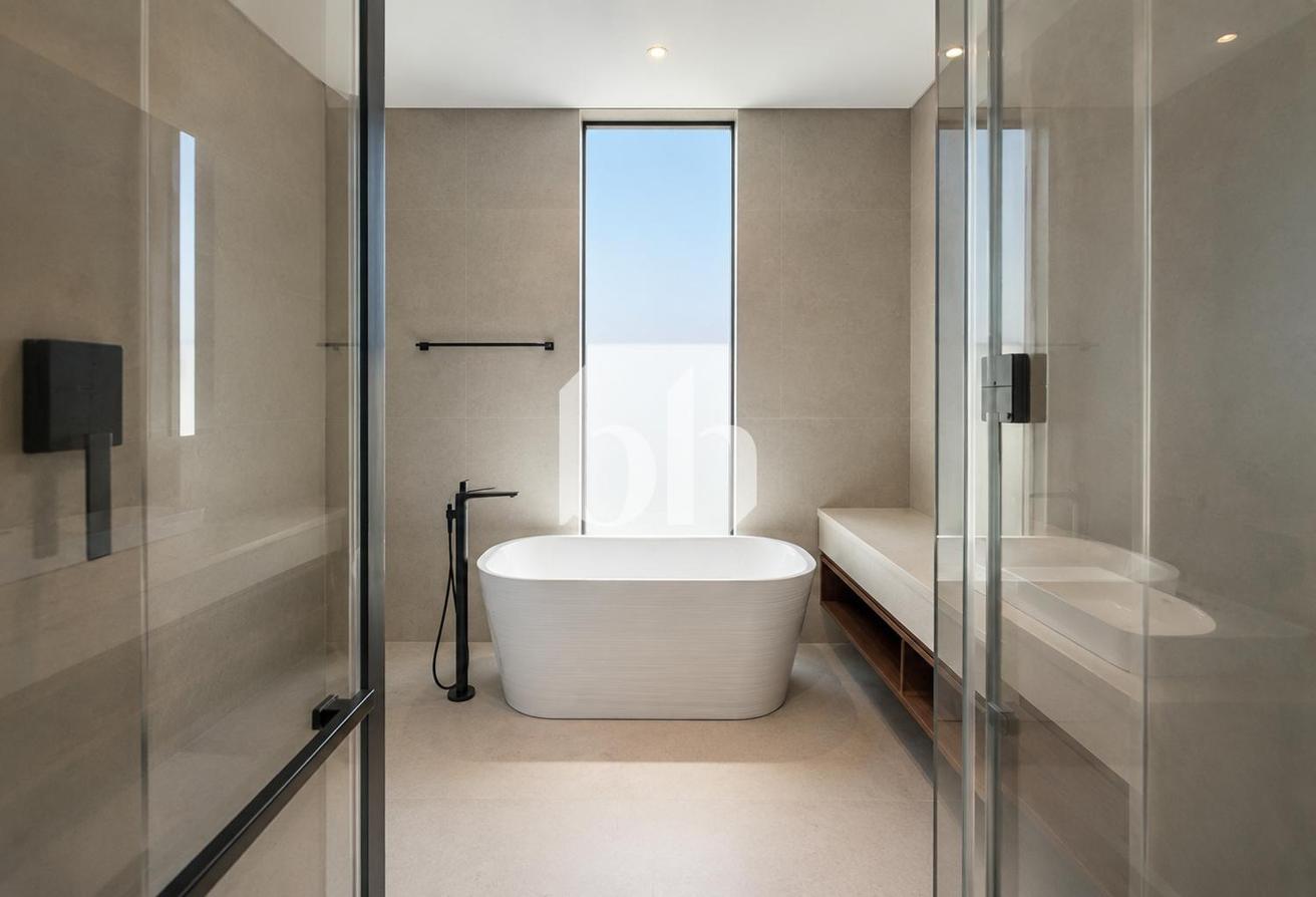 Modern | Brand New | Pool | BBQ | Amazing Roof Top photo 8