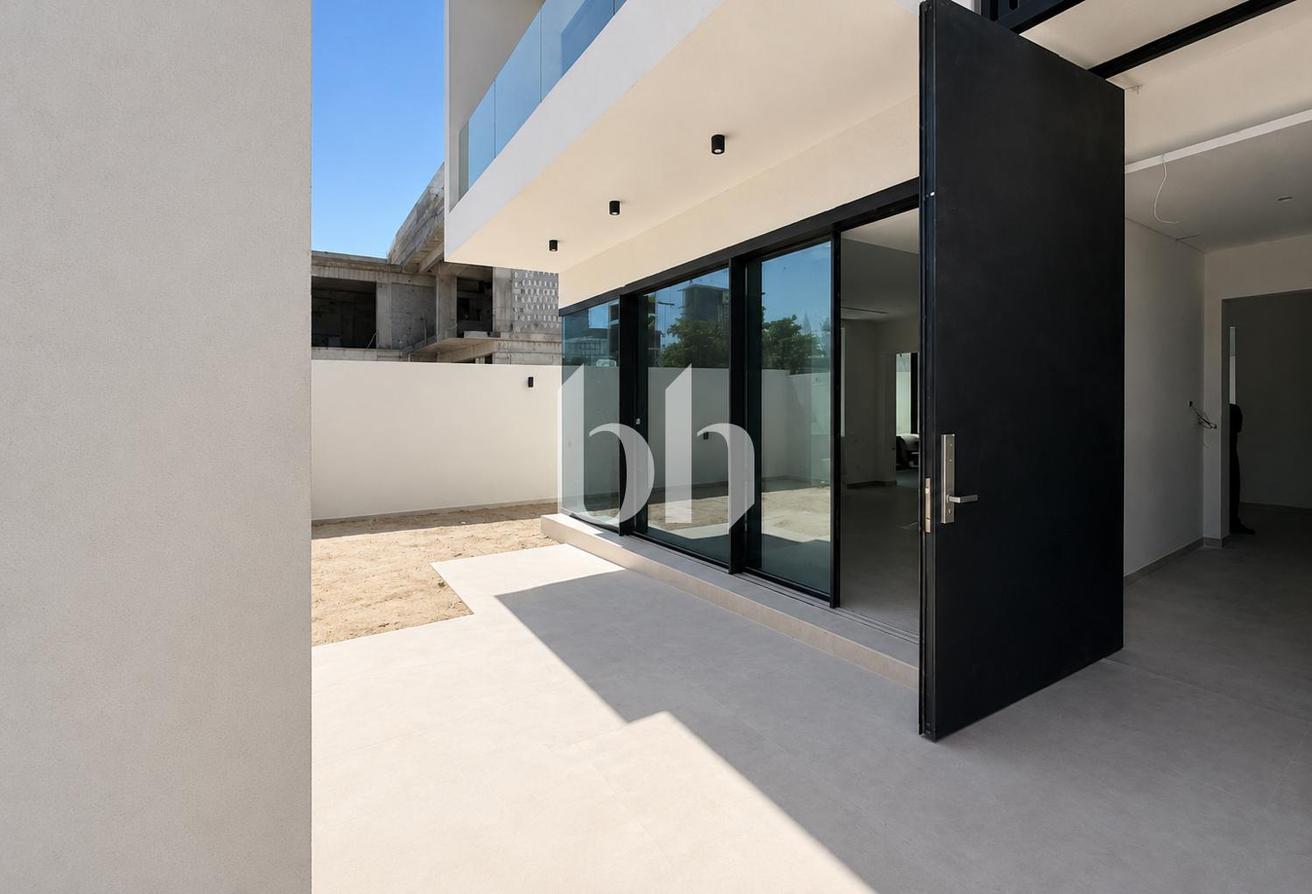 Modern | Brand New | Pool | BBQ | Amazing Roof Top photo 15