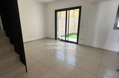 تاون هاوس - 2 غرف نوم - 3 حمامات للبيع في مساكن نسمه - ّالطي - الشارقة