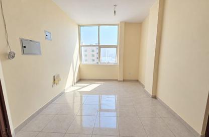 Apartment - 1 - 1 for rent in Muwaileh 3 Building - Muwaileh - Sharjah