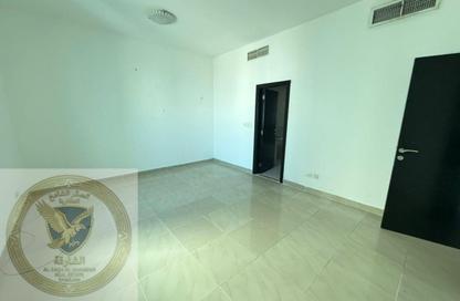 Apartment - 1 Bedroom - 2 Bathrooms for rent in Al Mamzar - Al Mamzar - Sharjah - Sharjah