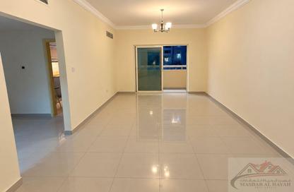 Apartment - 3 - 3 for rent in Muwaileh 29 Building - Muwaileh - Sharjah