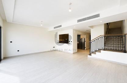Townhouse - 4 - 3 for rent in Portofino - Damac Lagoons - Dubai