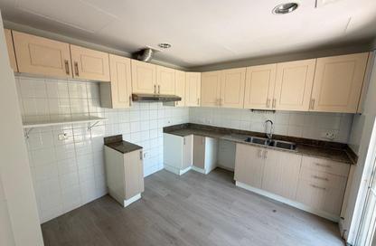 Villa - 3 Bedrooms - 3 Bathrooms for rent in Springs 2 - The Springs - Dubai Villa - 3 Bedrooms - 3 Bathrooms for rent in Springs 2 - The Springs - Dubai