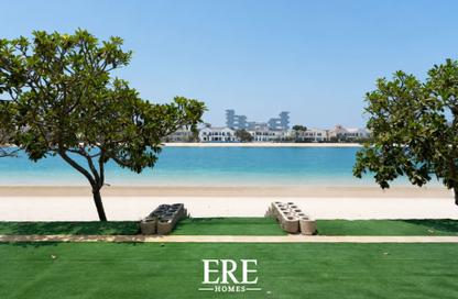 Villa - 4 Bedrooms - 5 Bathrooms for rent in Garden Homes Frond C - Garden Homes - Palm Jumeirah - Dubai