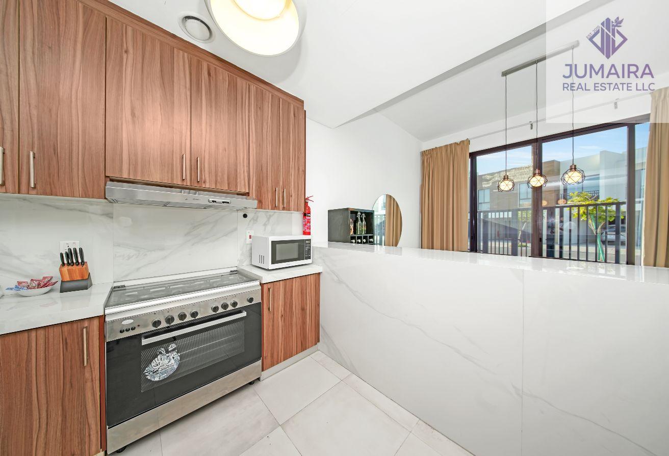 Stylish I Luxury 3BR I Furnished | Corner Unit