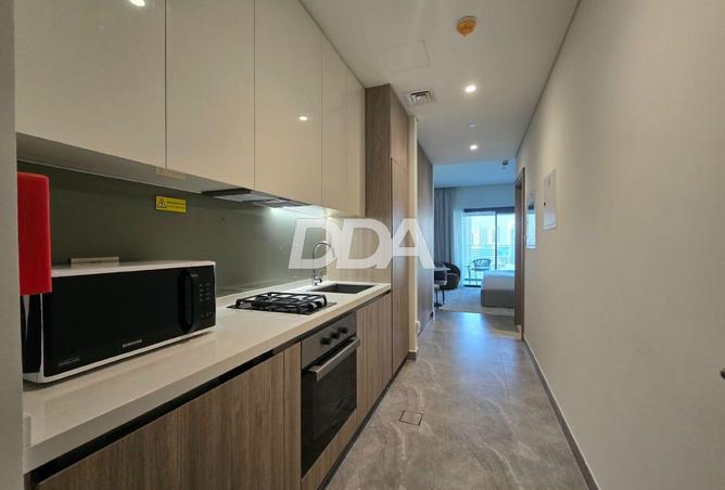 High Floor | Burj Views | Fully Furnished photo 2