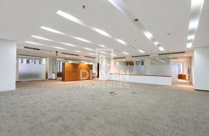 Full Floor - Studio - 2 Bathrooms for rent in Al Danah - Abu Dhabi