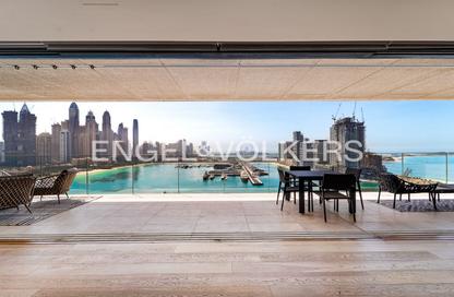 Apartment - 4 - 5 for sale in One at Palm Jumeirah - Palm Jumeirah - Dubai
