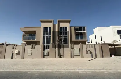 Villa - 4 Bedrooms - 6 Bathrooms for rent in Nasma Residence - Al Tai - Sharjah