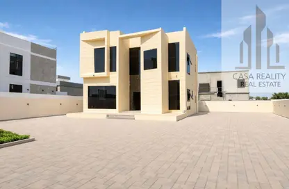 Villa - 4 Bedrooms - 6 Bathrooms for rent in Wadi Alshabak - Dubai
