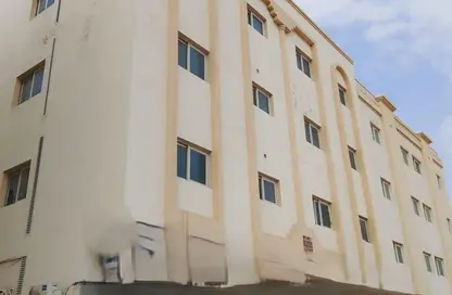 عمارة بالكامل - استوديو للبيع في مجمع مويلح - تجارية مويلح - الشارقة