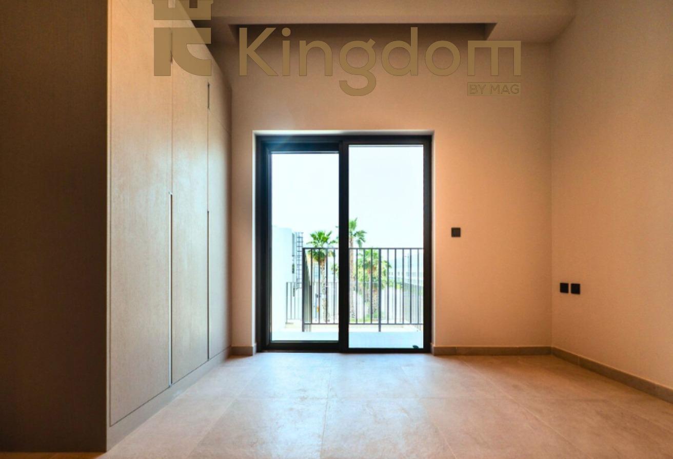 2BR Townhouse |Single Row |Community View |Vacant photo 15