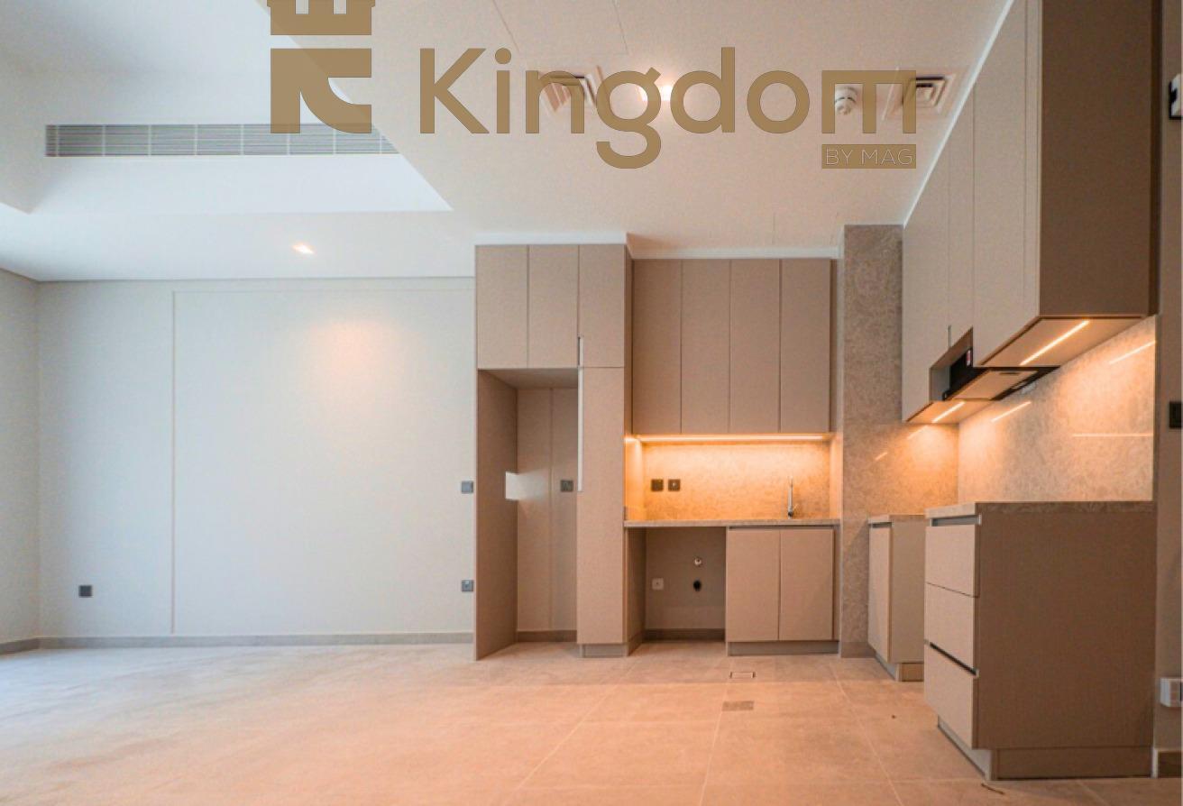 2BR Townhouse |Single Row |Community View |Vacant photo 4