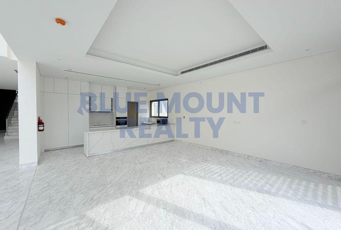 128810172 - Property Image 3