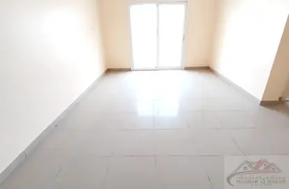 شقة - 2 غرف نوم - 2 حمامات للايجار في تايجر القادسية - النهدة - الشارقة