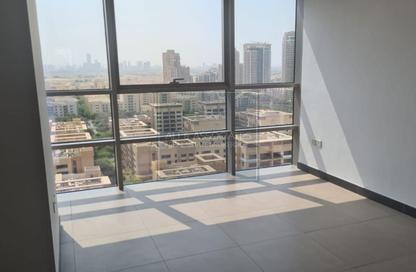 Apartment - 1 Bedroom - 2 Bathrooms for rent in The Onyx Tower 2 - The Onyx Towers - Greens - Dubai