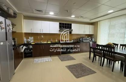 Apartment - 3 Bedrooms - 5 Bathrooms for sale in Al Majaz 3 - Al Majaz - Sharjah Apartment - 3 Bedrooms - 5 Bathrooms for sale in Al Majaz 3 - Al Majaz - Sharjah