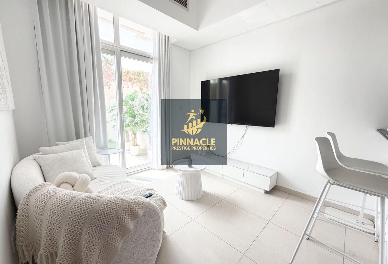 4 BR Furnished Villa in DAMAC Hills 2 photo 11