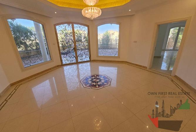 100386435 - Property Image 3
