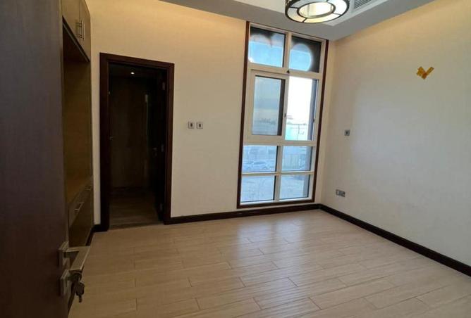 74255098 - Property Image 3