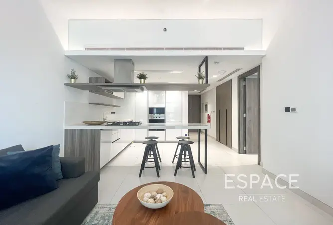 162323200 - Property Image 3