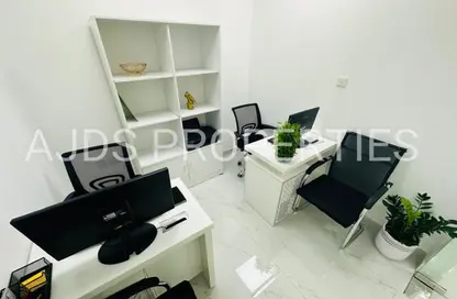 مكتب - غرفة نوم - 1 حمام للايجار في ريم ريزدنسي - الكرامة - دبي